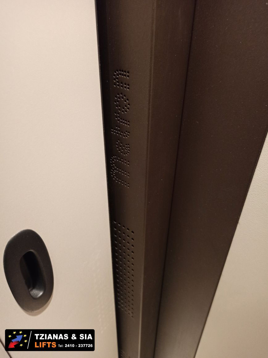 θάλαμος ανελκυστήρα