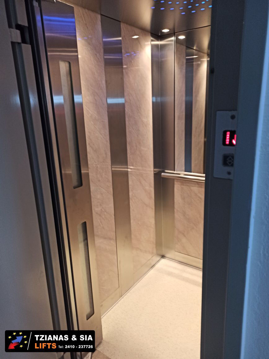 θάλαμος ανελκυστήρα