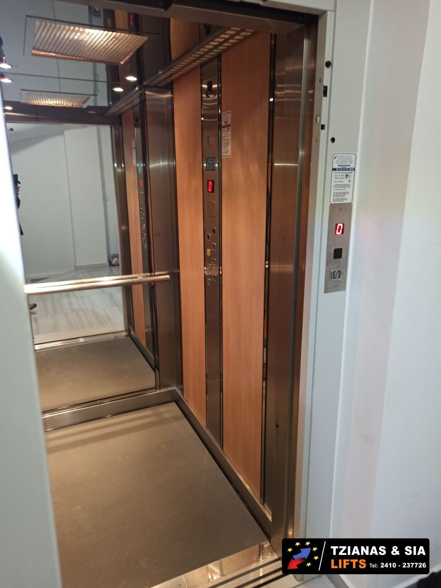 θάλαμος ανελκυστήρα