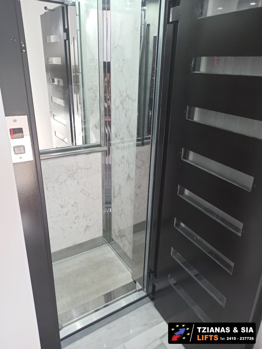 θάλαμος ανελκυστήρα